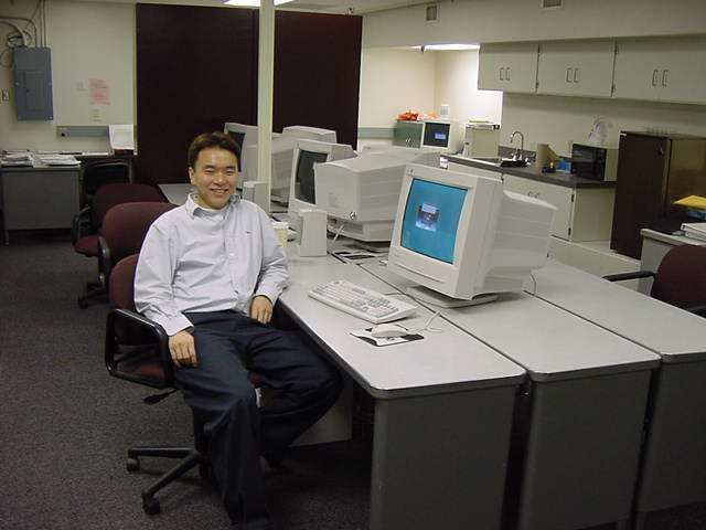 TAMU COMPUTER LAB 2000 - click for Big one